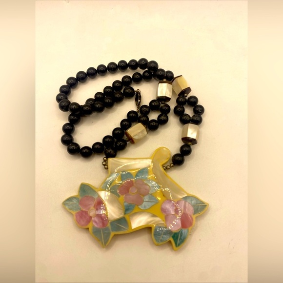 Lee Sands Inlaid MOP ivory Mother pearl Pink flower Black beads 24” - Picture 3 of 5